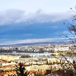 White Rose Hill Luxury * Budapeszt