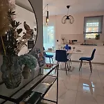 Apartament White Rose Hill Luxury *