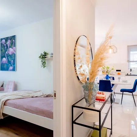 Daire White Rose Hill Luxury *