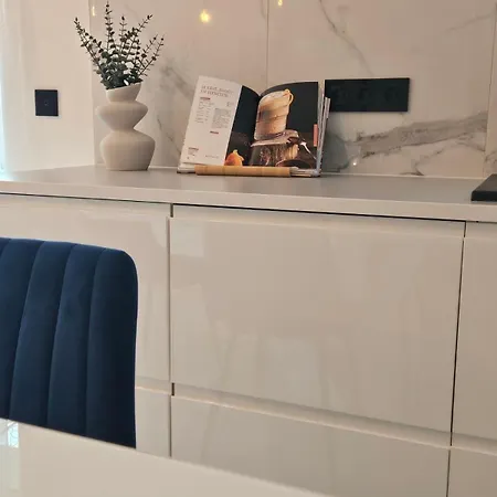 Apartment White Rose Hill Luxury Budapest