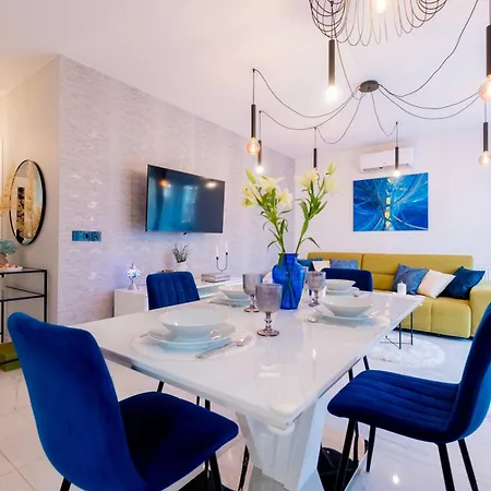 White Rose Hill Luxury
