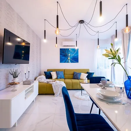 White Rose Hill Luxury