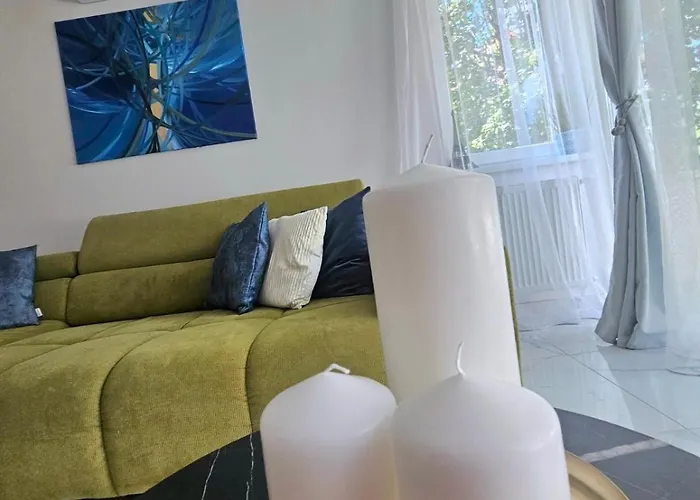 White Rose Hill Luxury