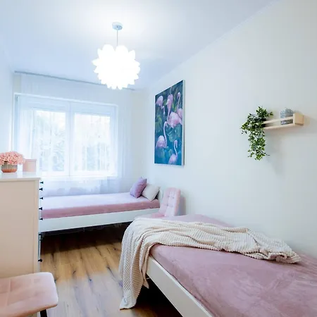 White Rose Hill Luxury Apartment