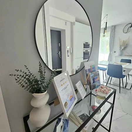 White Rose Hill Luxury *